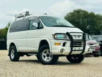 Used Mitsubishi Space Gear Active 185 HP (136 kW) 2006 White MPV