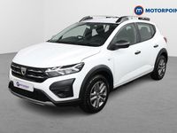 Used Dacia Sandero Essentiel 91 HP (66 kW) 2022 White Hatchback
