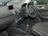 Begagnad Audi A1 2010 Halvkombi