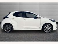 Used Toyota Yaris Hybrid 116 HP (85 kW) 2023 White Hatchback