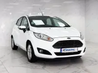 Used Ford Fiesta Zetec 82 HP (60 kW) 2015 White Hatchback