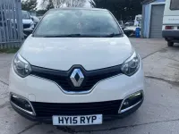 Used Renault Captur Dynamique 90 HP (66 kW) 2015 Cream/black SUV