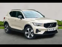 Used Volvo XC40 Plus 197 HP (144 kW) 2025 Gold SUV