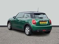 Usado Mini Cooper Classic 134 HP (98 kW) 2020 Verde Citadino