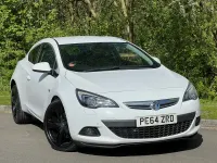 Used Vauxhall Astra GTC SRi 200 HP (147 kW) 2014 White Hatchback