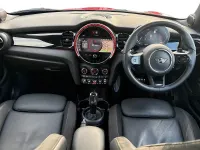 Używany Mini Cooper S Hatch 176 KM (129 kW) 2023 Czerwony Hatchback