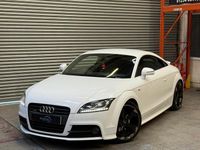 Usado Audi TT Black Edition 170 HP (125 kW) 2012 Branco Coupé