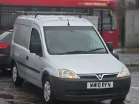 Używany Vauxhall Combo 75 KM (55 kW) 2010 Srebrny Minivan