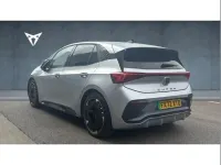 Begagnad Cupra Born e-Boost 169 kW (230 HK) 2023 Silver Halvkombi