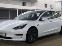Used Tesla Model 3 Standard Range 52 kW (72 HP) 2021 White Sedan