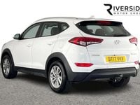 Used Hyundai Tucson SE 141 HP (103 kW) 2017 White SUV