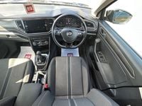 Begagnad VW T-Roc SE 150 HK (110 kW) 2019 Grå SUV