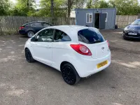 Usado Ford Ka Zetec 2010 Blanco Utilitario
