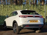 Used Honda HR-V Elegance 131 HP (96 kW) 2024 White SUV