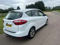 Used Ford C-MAX Zetec 2015 White MPV
