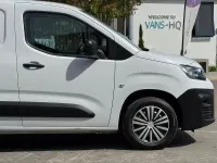 Used Citroën Berlingo 2023 Icy white MPV