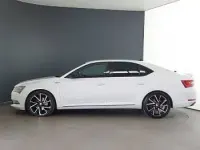 Usado Skoda Superb SportLine 150 HP (110 kW) 2017 Branco Citadino