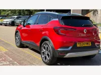 Usado Renault Captur Techno 142 HP (104 kW) 2024 Vermelho SUV