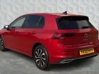 Second-hand VW Golf VIII Active 2022 Roșu Hatchback