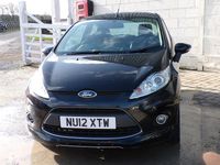 Usado Ford Fiesta Metall 134 CV (98 kW) 2012 Negro Utilitario