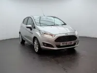 Używany Ford Fiesta Titanium 120 KM (88 kW) 2015 Srebrny Hatchback