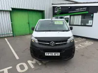 Used Vauxhall Vivaro S 100 HP (73 kW) 2020 White MPV