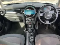 Używany Mini Cooper Classic 134 KM (98 kW) 2022 Niebieski Hatchback