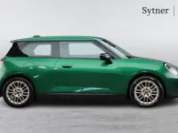 Used Mini Cooper Hatch 133 kW (181 HP) 2024 Green Hatchback