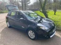 Used Renault Clio Expression+ 88 HP (64 kW) 2012 Black Estate