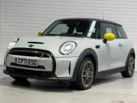 Usado Mini Cooper SE Hatch 33 kW (45 CV) 2021 Plateado Utilitario