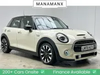 Begagnad Mini Cooper S Exclusive 192 HK (141 kW) 2020 Vit Halvkombi