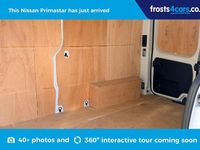 Used Nissan Primastar Tekna 130 HP (95 kW) 2023 White MPV