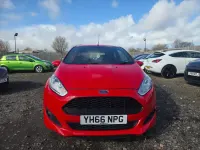 Używany Ford Fiesta ST-Line 125 KM (91 kW) 2016 Czerwony Hatchback