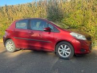 Used Toyota Yaris Multidrive S 101 HP (74 kW) 2012 Red Hatchback