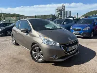 Gebraucht Peugeot 208 Active 68 PS (50 kW) 2012 Grau Kleinwagen
