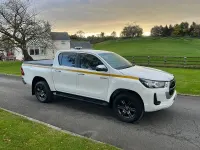Used Toyota HiLux 150 HP (110 kW) 2023 White Pickup