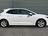 Used Toyota Corolla 116 HP (85 kW) 2019 White Hatchback