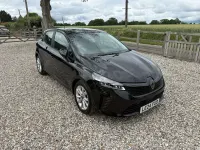 Used Renault Clio Evolution 90 HP (66 kW) 2024 Black Hatchback