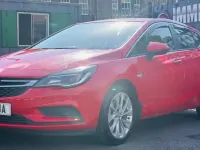Begagnad Vauxhall Astra 125 HK (91 kW) 2016 Röd Halvkombi