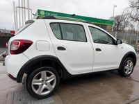 Used Dacia Sandero Ambiance 90 HP (66 kW) 2014 White Hatchback
