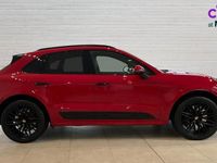 Used Porsche Macan 440 HP (323 kW) 2024 Red SUV