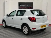 Used Dacia Sandero Ambiance 90 HP (66 kW) 2017 White Hatchback