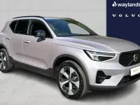 Used Volvo XC40 Plus 161 HP (118 kW) 2025 Silver SUV