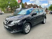 Używany Nissan Qashqai Acenta 110 KM (80 kW) 2017 Czarny SUV