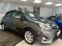 Used Toyota Yaris Hybrid Plus 101 HP (74 kW) 2014 Grey Hatchback