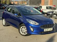 Begagnad Ford Fiesta Zetec 100 HK (73 kW) 2017 Blå Halvkombi