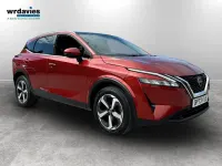 Używany Nissan Qashqai N-Connecta 2023 Czerwony SUV