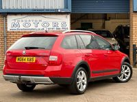 Used Skoda Octavia Scout 4x4 184 HP (135 kW) 2014 Red Estate