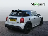 Usado Mini Cooper S Hatch 178 HP (130 kW) 2023 Branco Citadino