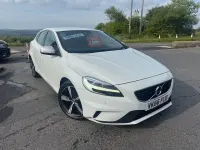 Used Volvo V40 R-Design 120 HP (88 kW) 2016 White Hatchback